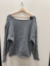 Load image into Gallery viewer, Edikted Sweater Size Small
