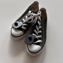 Load image into Gallery viewer, Converse Casual Shoes Womens 5
