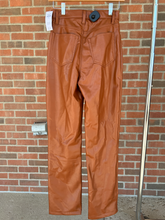 Load image into Gallery viewer, Abercrombie &amp; Fitch Pants Size 0 (24)

