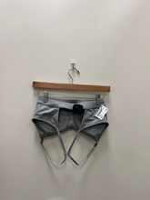 Load image into Gallery viewer, P'tula Sports Bra Size Medium
