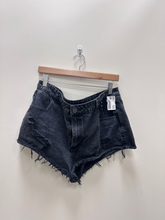 Load image into Gallery viewer, Shorts Size XXL
