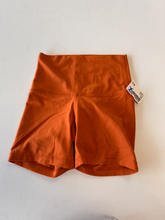 Load image into Gallery viewer, Tna Athletic Shorts Size Extra Small
