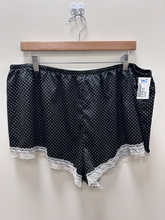 Load image into Gallery viewer, No Boundaries Short Skirt Size XXL
