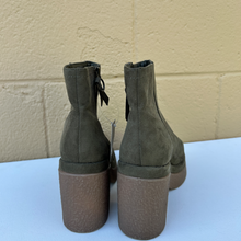Load image into Gallery viewer, Union Bay Boots Womens 6.5
