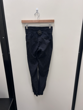 Load image into Gallery viewer, Lululemon Athletic Pants Size 00
