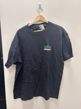 Load image into Gallery viewer, Nike T-shirt Size Medium
