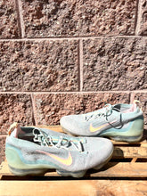 Load image into Gallery viewer, Nike Mens Athletic Shoes Mens 12
