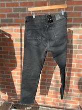 Load image into Gallery viewer, Pants Size 32
