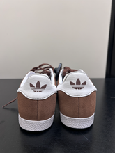 Load image into Gallery viewer, Adidas Mens Athletic Shoes Mens 6
