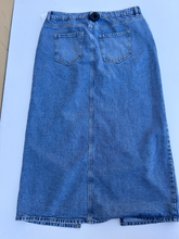 Load image into Gallery viewer, Dynamite Long Skirt Size Extra Large
