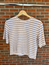 Load image into Gallery viewer, Universal Thread T-Shirt Size Extra Small
