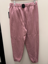Load image into Gallery viewer, Gap Pants Size Medium
