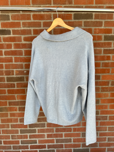 Abercrombie & Fitch Sweater Size Medium