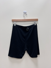 Load image into Gallery viewer, White Fox Shorts Size Large
