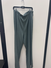 Load image into Gallery viewer, Pants Size 3XL
