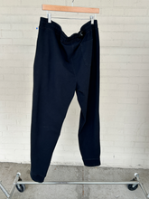 Load image into Gallery viewer, Abercrombie &amp; Fitch Athletic Pants Size Extra Large
