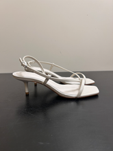 Load image into Gallery viewer, Dress Shoes Womens 6.5
