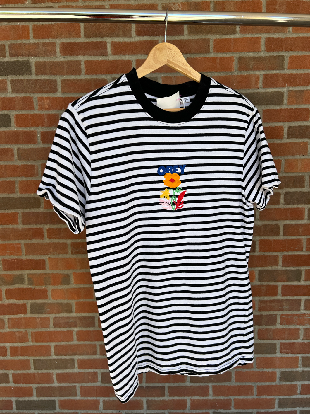 Obey Short Sleeve Top Size Small