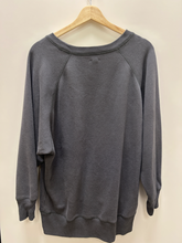 Load image into Gallery viewer, Aerie Sweatshirt Size Medium
