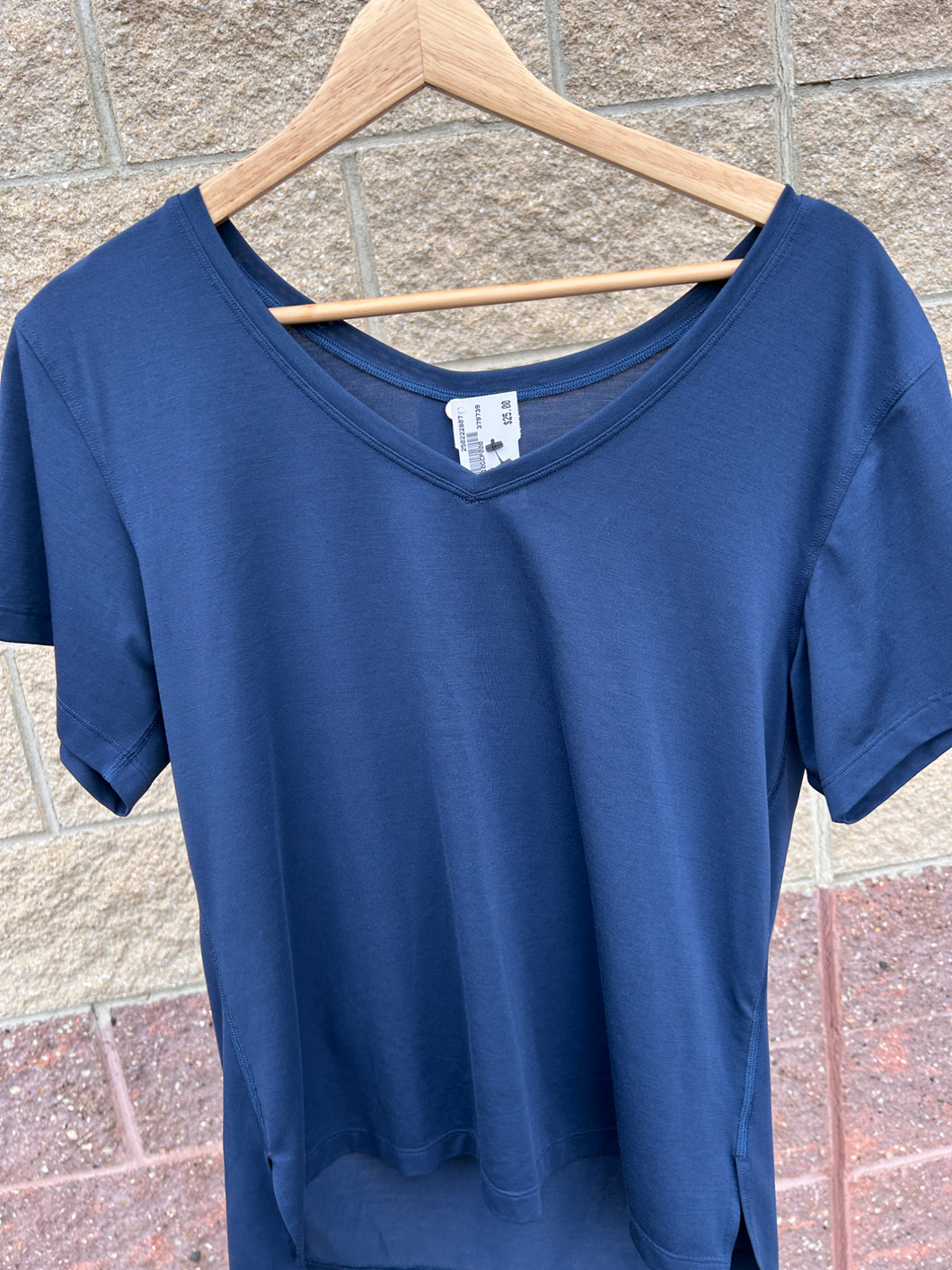 Lulu Lemon Athletic Top Size Medium