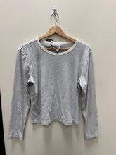 Load image into Gallery viewer, Pink Republic Long Sleeve Top Size Extra Large
