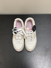 Load image into Gallery viewer, Nike Casual Shoes Womens 9
