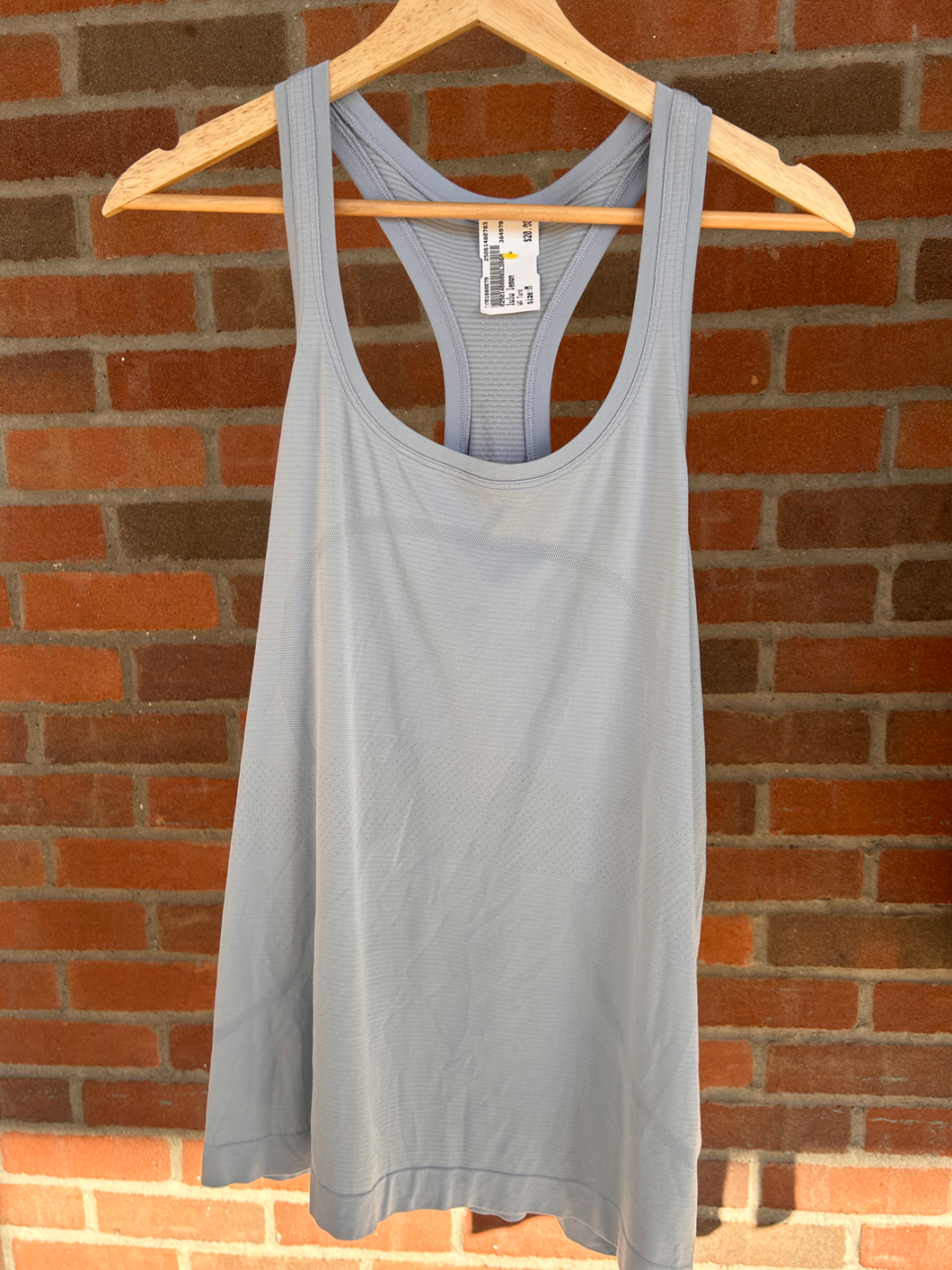 Lulu Lemon Athletic Top Size Medium