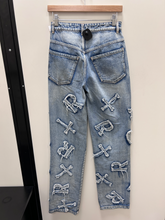 Load image into Gallery viewer, Denim Size 2 (26)
