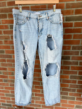 Load image into Gallery viewer, Garage Denim Size 9/10 (30)
