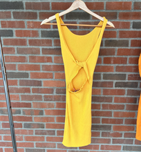 Load image into Gallery viewer, Princess Polly Dress Size Small
