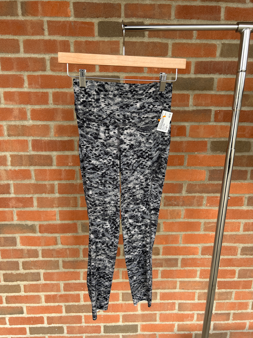 Lulu Lemon Athletic Pants Size Small