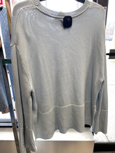 Load image into Gallery viewer, Gap Sweater Size Small

