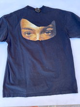 Load image into Gallery viewer, T-shirt Size Large
