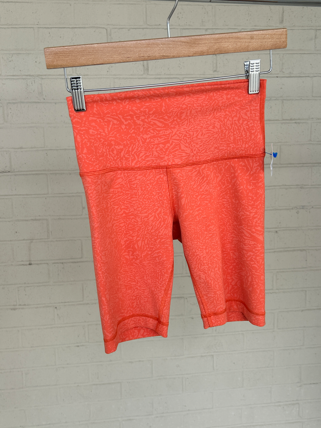 Lulu Lemon Athletic Shorts Size 3/4