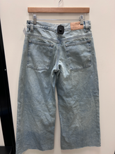 Load image into Gallery viewer, Pac Sun Denim Size 1/2 (26)
