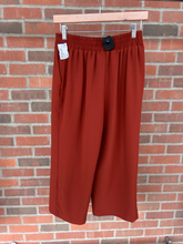 Load image into Gallery viewer, Nine West Pants Size Small
