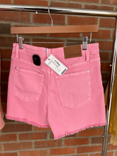 Load image into Gallery viewer, Judy Blue Shorts Size Small
