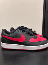 Load image into Gallery viewer, Nike Mens Athletic Shoes Mens 8.5
