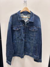 Load image into Gallery viewer, Old Navy Outerwear Size XXL
