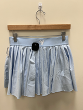 Load image into Gallery viewer, Aritzia Athletic Skort Size Medium
