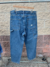 Load image into Gallery viewer, Signature By Levi&#39;s Denim Size 38
