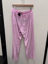 Load image into Gallery viewer, Juicy Couture Pants Size Extra Large

