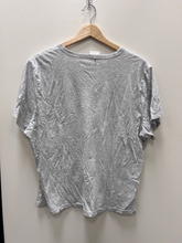 Load image into Gallery viewer, Abercrombie &amp; Fitch Short Sleeve Top Size Extra Large
