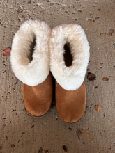Load image into Gallery viewer, Boots Womens 6
