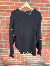 Load image into Gallery viewer, Sweater Size Medium

