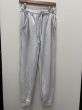 Load image into Gallery viewer, Gilley Hicks Pants Size Extra Small
