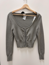 Load image into Gallery viewer, Abercrombie &amp; Fitch Long Sleeve Top Size Small
