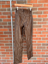 Load image into Gallery viewer, Abercrombie &amp; Fitch Pants Size 2 (26)

