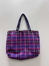 Load image into Gallery viewer, Coach Purse
