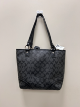 Load image into Gallery viewer, Coach Purse
